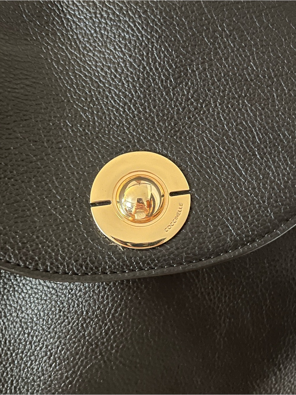 Coccinelle Jalouse leather black shoulder bag - Picture 5 of 9